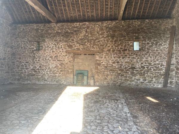 Propriete à vendre à Moulay en Mayenne (53100), ref : 046/823