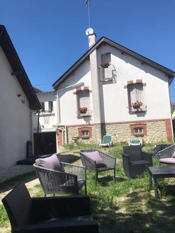 Maison avec gîte dans le centre ville de Lamotte Beuvron