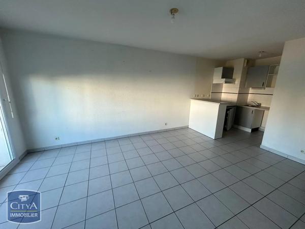 Appartement à louer 2 pièces 43.14m² Poitiers (86000)