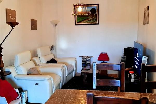 A vendre Propriété de 9,8 ha avec Maison et dépendances