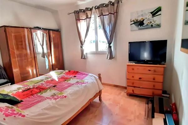 A vendre Propriété de 9,8 ha avec Maison et dépendances