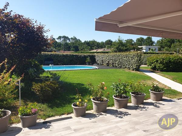 Vente maison Ares : 510 000 € - AJP Immobilier Andernos les Bains