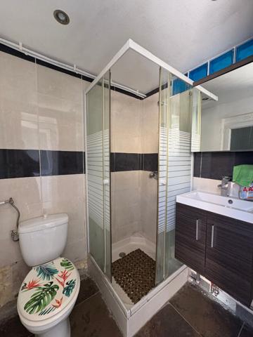 ROCHEFORT Centre-ville - Maison 65m² avec dépendance