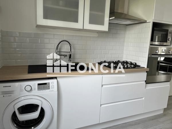 Location Appartement meublé 3 pièces 72.79 m² - BATIMENT C1 (DROITE) Cholet 49300