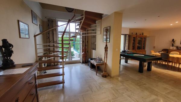 MAISON QUARTIER REMICOURT JARDIN ET 2 GARAGES