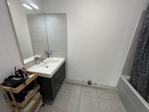 Appartement à louer |  St-Brès |  4 pièces | 84 m²