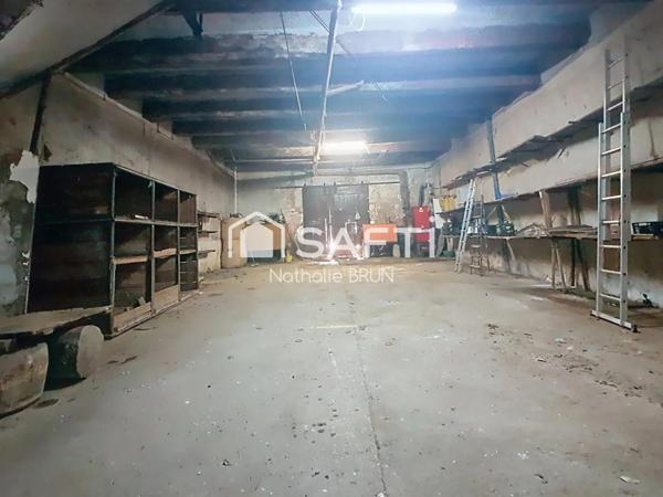 Vigneronne 240 m² sur 297m² de terrain Grand garage