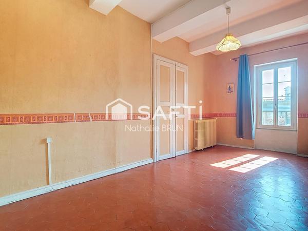 Vigneronne 240 m² sur 297m² de terrain Grand garage