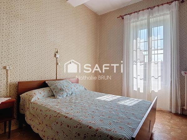 Vigneronne 240 m² sur 297m² de terrain Grand garage