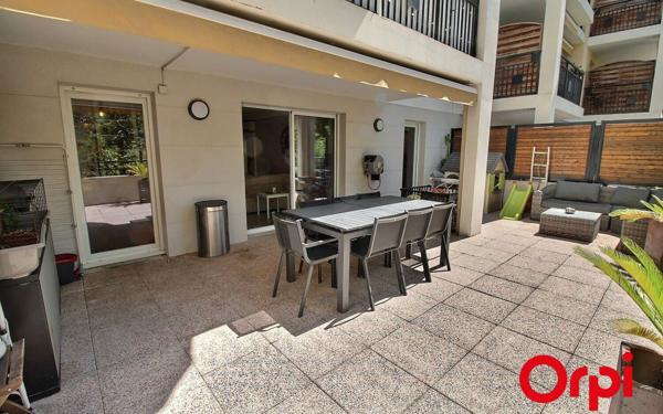 Appartement à vendre    3 pièces • 71 m2 Marseille 11