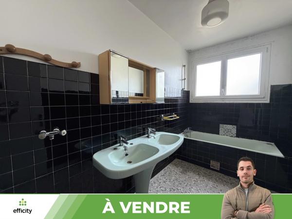 Maison
         6 pièces
        - 109 m² Exclusivité 221 000 € *