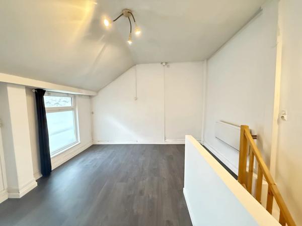 Location Appartement 5 pièces 130 m2 à Saint-Quentin