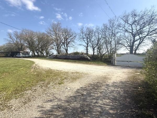 Bourg-de-Visa (82190) Bourg de Visa Domaine éco-responsable avec 4 habitations et activité locative sur 6 ha