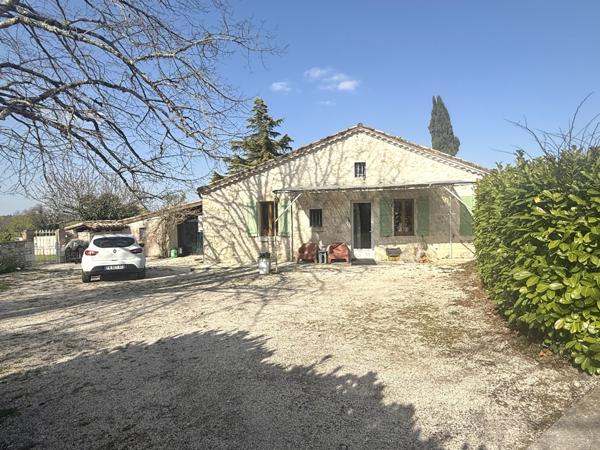 Bourg-de-Visa (82190) Bourg de Visa Domaine éco-responsable avec 4 habitations et activité locative sur 6 ha
