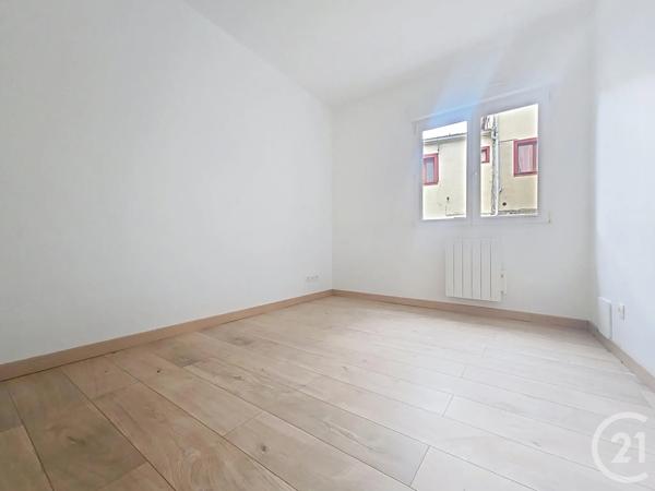 Appartement F4 à vendre  4 pièces - 74 m 2   CHALONS EN CHAMPAGNE  - 51