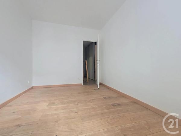 Appartement F4 à vendre  4 pièces - 74 m 2   CHALONS EN CHAMPAGNE  - 51