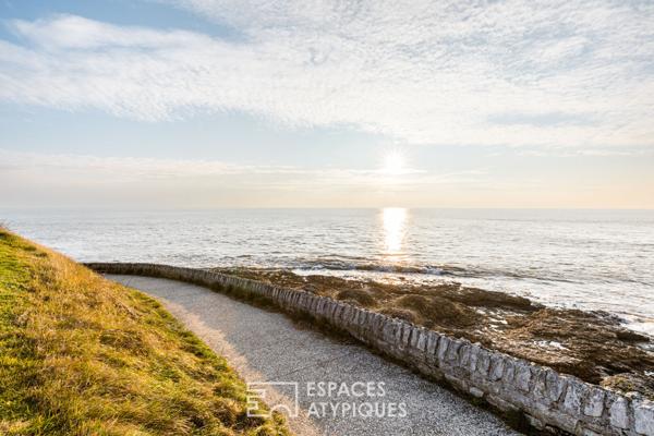Villa fin XIXème et son parc à proximité immédiate de la mer