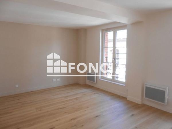 Location Appartement 2 pièces 51.4 m² - 7 RUE DU COEUR COURONNE Dieppe 76200