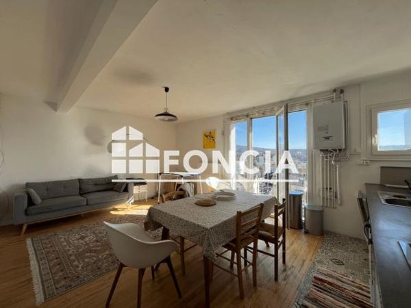 Location Appartement 4 pièces 64.6 m² - 7 RUE CLAUDE DEBUSSY Besancon 25000