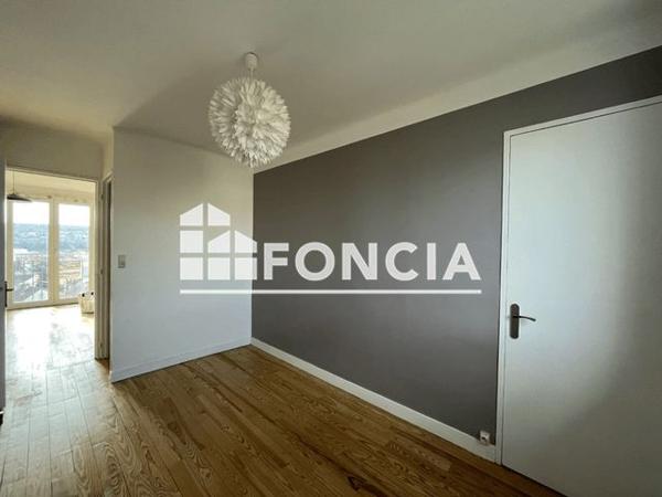 Location Appartement 4 pièces 64.6 m² - 7 RUE CLAUDE DEBUSSY Besancon 25000