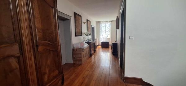 Proche centre ville Albi - Maison de Maitre - 12 pièces