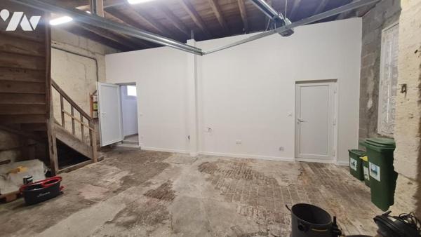 MAISON DE VILLE MITOYENNE - A VENDRE - MONTOIRE/ LOIR (41800)