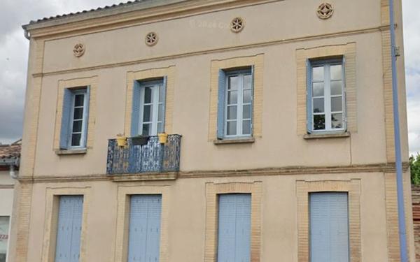 Immeuble à vendre    11 pièces • 281 m2 Launaguet