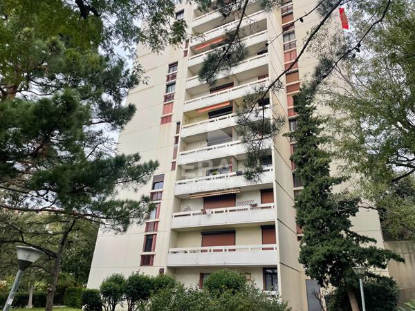 Saint Barnabé : Spacieux type 3 de 71 m² et cave