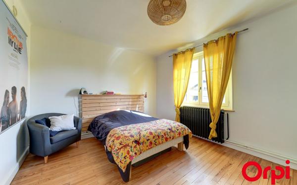 Maison à vendre    7 pièces • 176,56 m2 Vénissieux