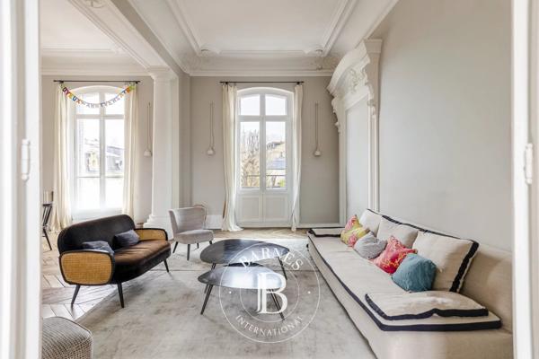 Saint-Germain-en-Laye, Hôtel particulier 15 Chambres -  755 m² à vendre