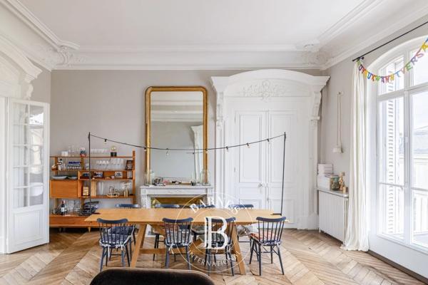 Saint-Germain-en-Laye, Hôtel particulier 15 Chambres -  755 m² à vendre
