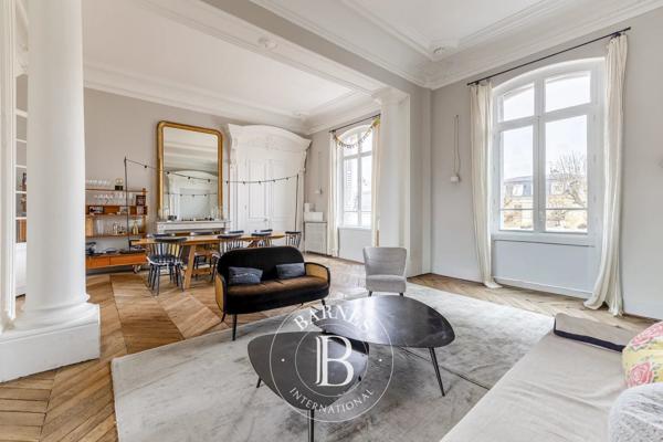 Saint-Germain-en-Laye, Hôtel particulier 15 Chambres -  755 m² à vendre