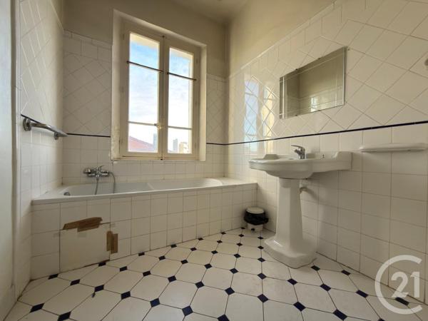 Maison à vendre  6 pièces - 127,81 m2 LA VALETTE DU VAR - 83