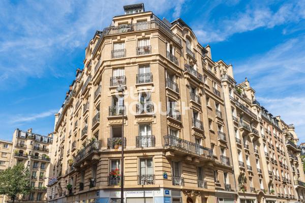 Appartement d'exception à vendre de 3/4 pièces de 77 m² - Cheminées – Moulures – Boiseries anciennes