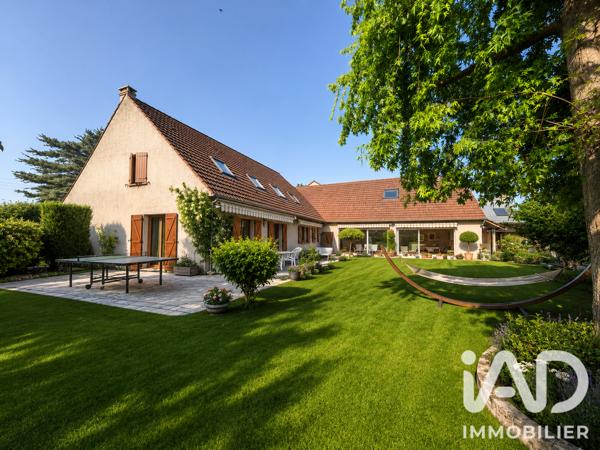 Maison à vendre 8 pièces 348,34 m² Pontault-Combault
