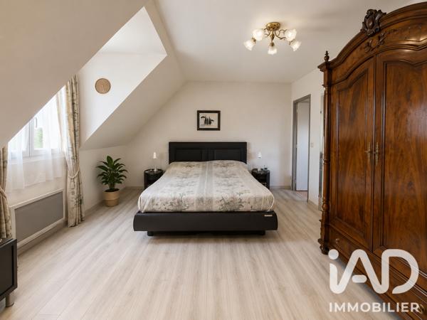 Maison à vendre 8 pièces 348,34 m² Pontault-Combault