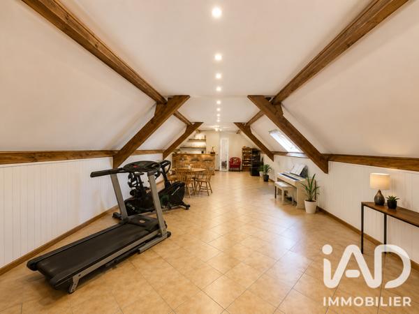 Maison à vendre 8 pièces 348,34 m² Pontault-Combault