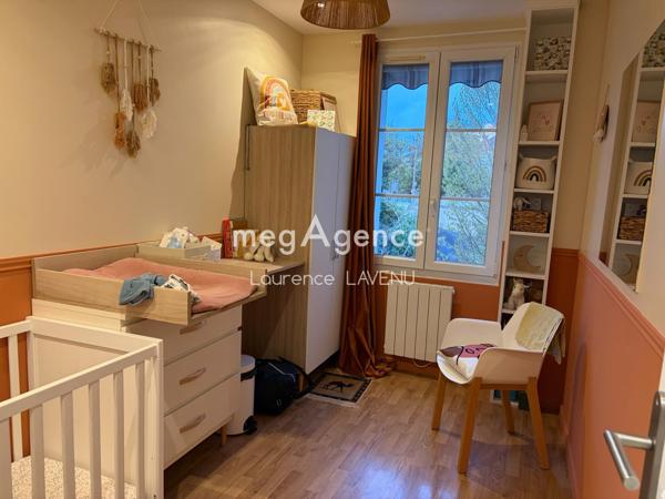 Maison à CHATEAUROUX, 36000 - 5 pièces 137m²