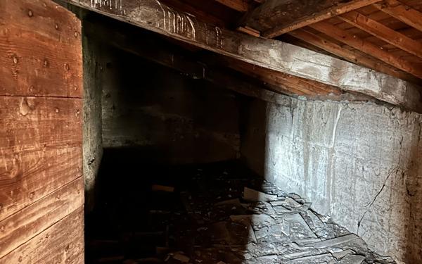 Maison à vendre    5 pièces • 180 m2 Reyrieux