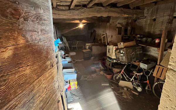 Maison à vendre    5 pièces • 180 m2 Reyrieux