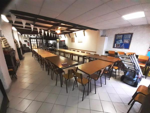 MURS ET FONDS BAR PMU