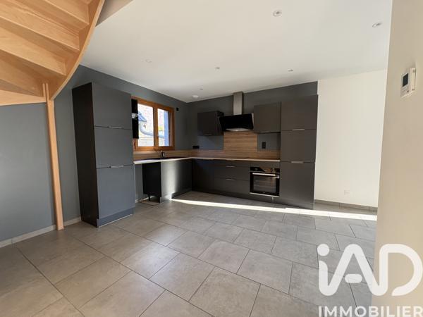 Maison à vendre 5 pièces 170 m² Saint-Avre