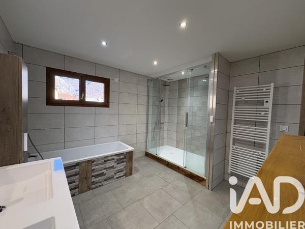 Maison à vendre 5 pièces 170 m² Saint-Avre