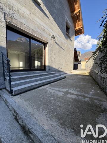 Maison à vendre 5 pièces 170 m² Saint-Avre