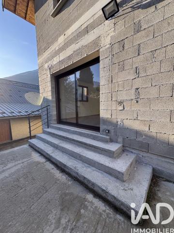 Maison à vendre 5 pièces 170 m² Saint-Avre