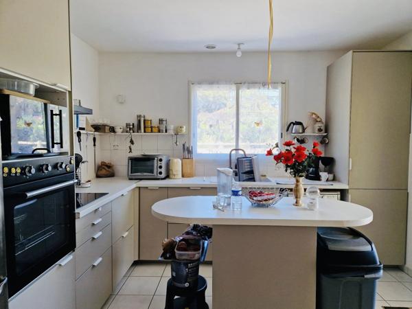 Vente                                                      Maison
                        
                     4 pièces                      95 m2                     à Pouillon