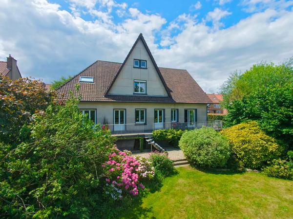 Maison à vendre 8 pièces 245m² Béthune (62400)