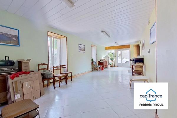 Maison familiale avec jardin et dépendances – Is-sur-Tille, proche centre-ville