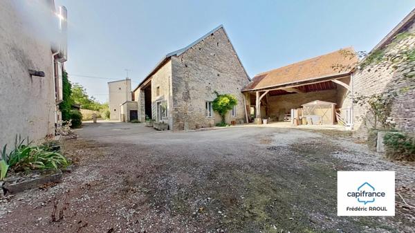 Maison familiale avec jardin et dépendances – Is-sur-Tille, proche centre-ville