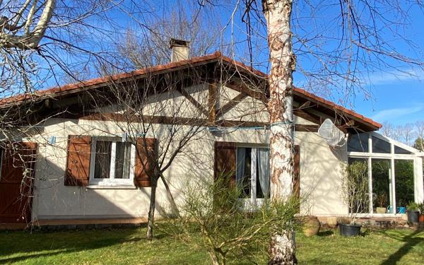 Maison à vendre    4 pièces •  Vielle-Saint-Girons